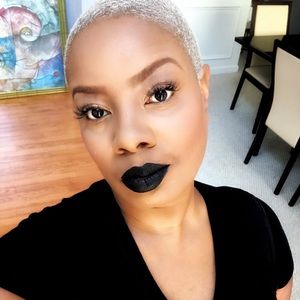 Meet your Posher, Lady O